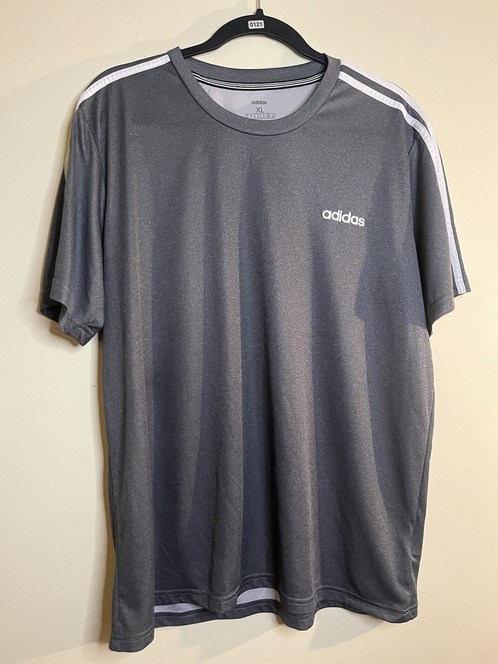 Adidas Climate, Size XL Gray Athletic Wear Men’s